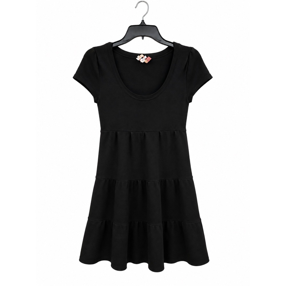 Derek Heart Black Short Sleeve Tiered Babydoll Mini Dress Small Scoop Neck Knit